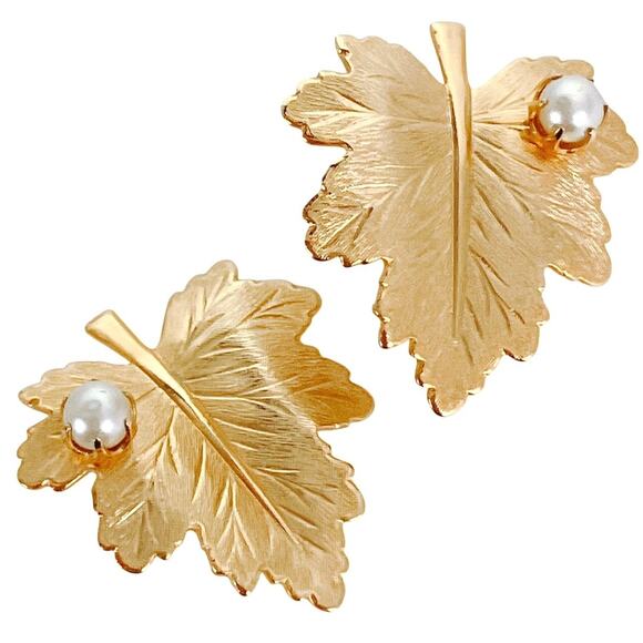 Vintage Signed Sarah Coventry 1960s Earrings Gold Tone Leaf Faux Pearl Clip On - Picture 5 of 12